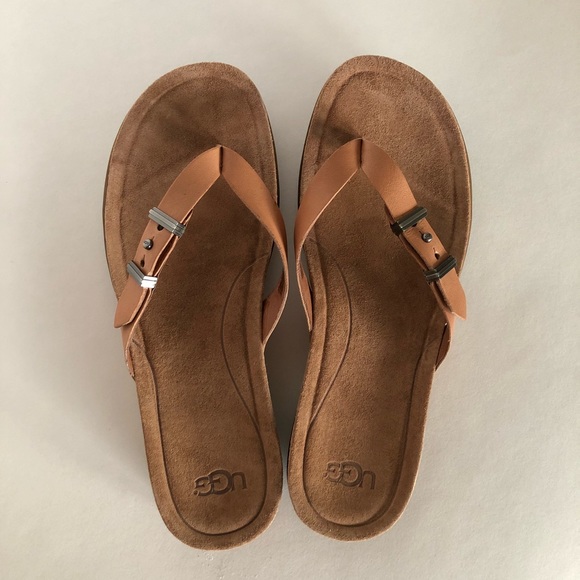 Ugg Sandals - Picture 2 of 4